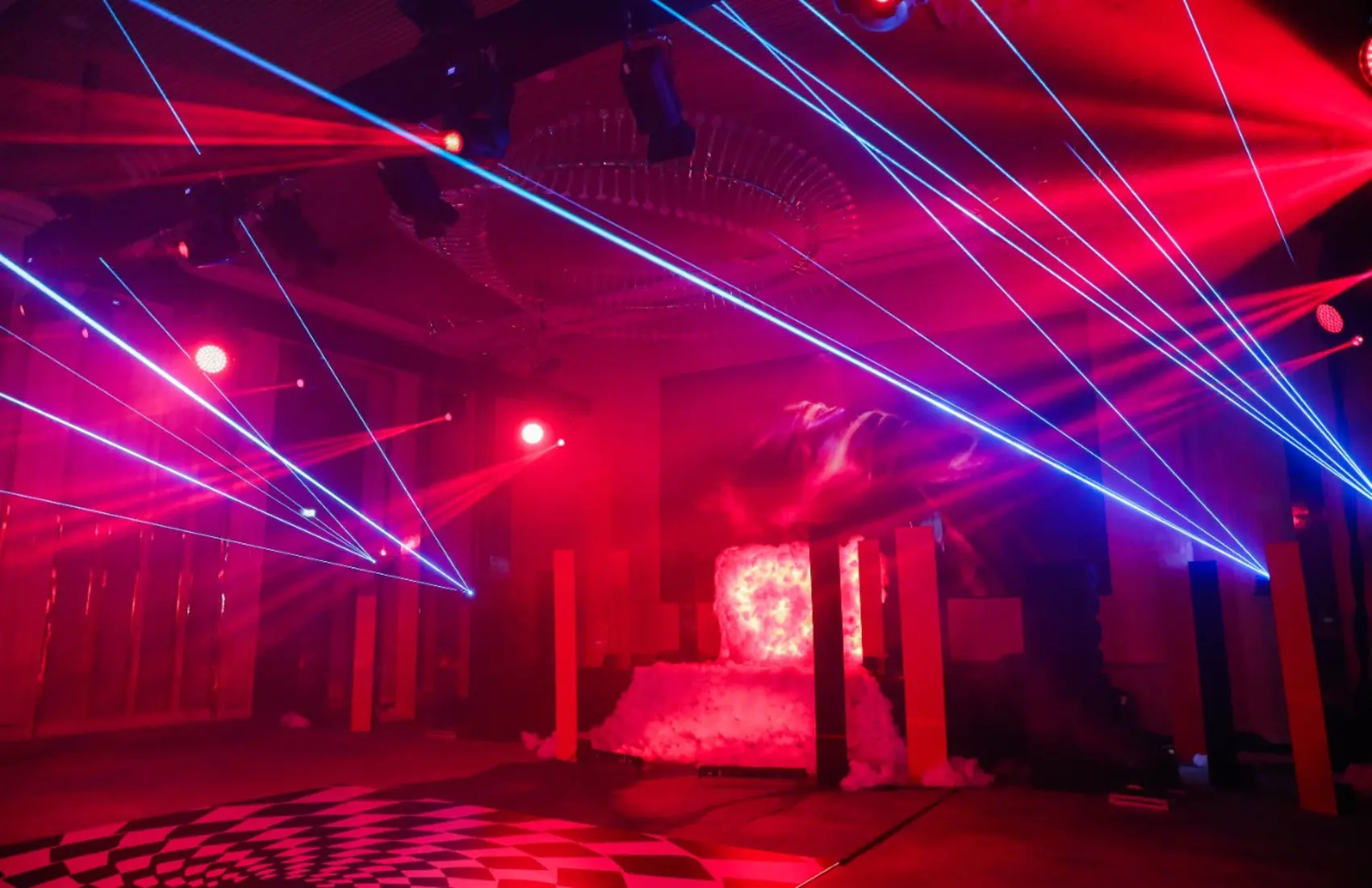 A Cloudy Rave Photos