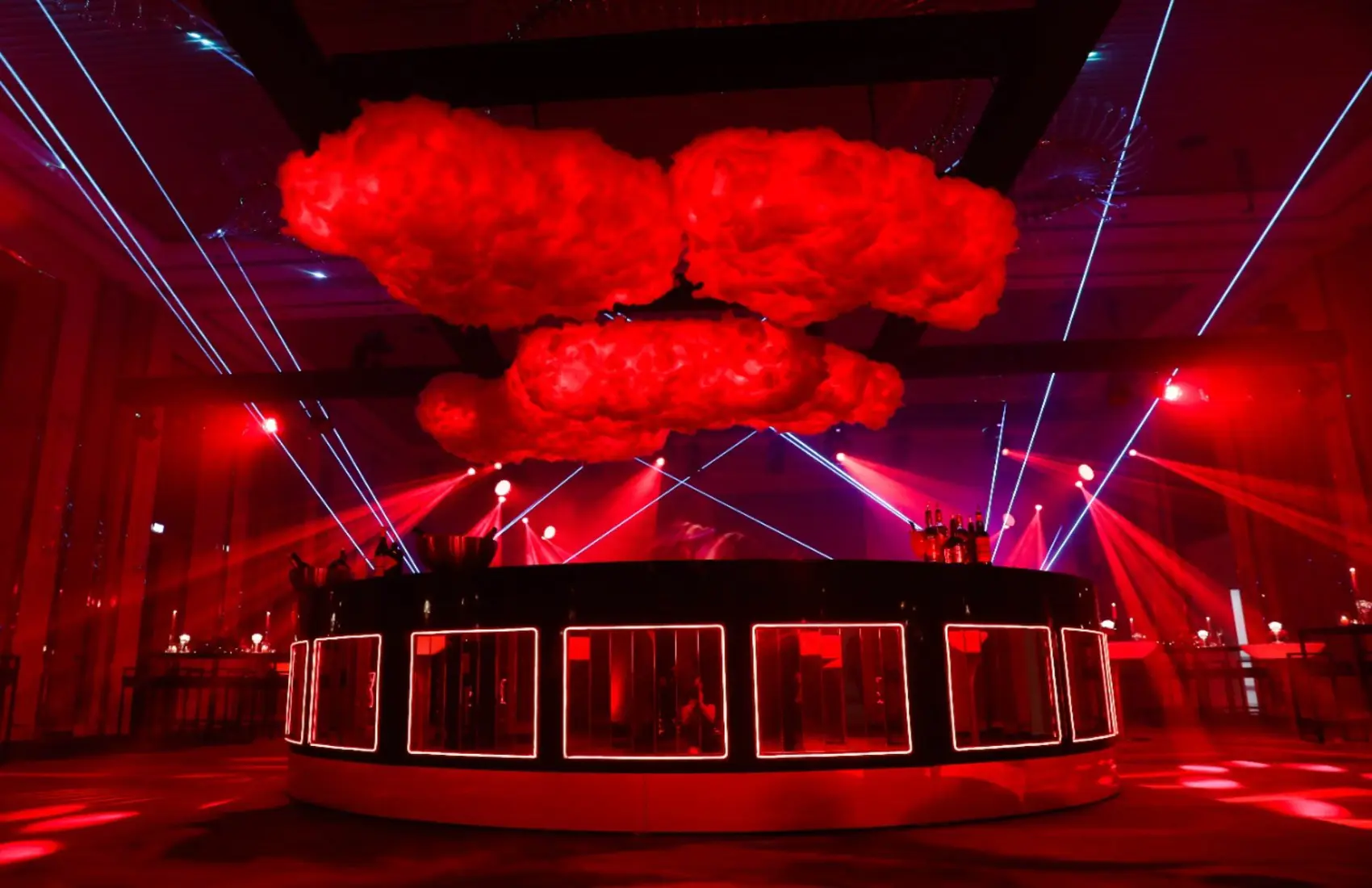 A Cloudy Rave Photos