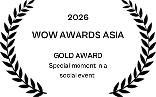 Silhouette of a seated musician playing a saxophone, accompanied by musical notes, evoking jazz vibes.
